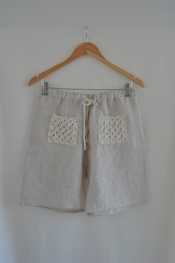 Aiora - Short - Fanny-Rose Candela et Etiu
